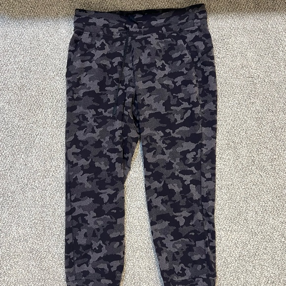 lululemon athletica Pants - Lululemon Athletica Black Camouflage Joggers